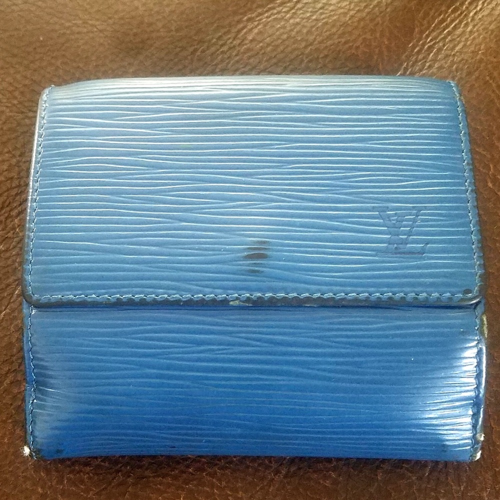 100 % Authentic Louis Vuitton Epi Elise